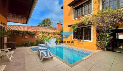 Casa à venda no Guaiuba no Guarujá | Omega Imóveis