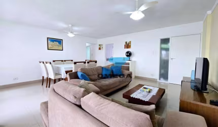 Apartamento à venda na praia das Pitangueiras no Guarujá I Omega Imoveis