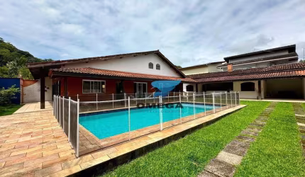 Casa à venda em Condomínio Jardim Albamar no Guarujá | Omega Imóveis