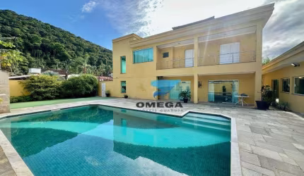 Casa Duplex à venda em condomínio fechado