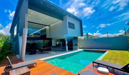 Casa à venda em Condomínio Jardim Acapulco no Guarujá | Omega Imóveis