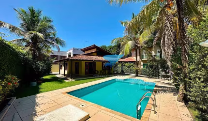 Casa à venda em Condomínio Pernambuco II no Guarujá | Omega Imóveis