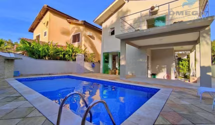 Casa à Venda no Jardim Pernambuco II no Guarujá | Omega Imóveis