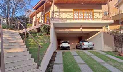 Casa de Condomínio em Tarumã - Santana de Parnaíba, SP