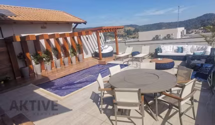 Casa de Condomínio em Suru - Santana de Parnaíba, SP
