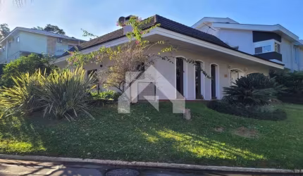 Casa de Condomínio em Morada dos Pássaros  -  Barueri