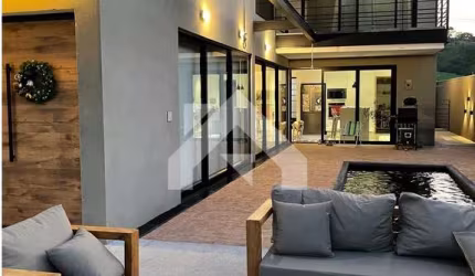 Casa de Condomínio em Alphaville  -  Santana de Parnaíba