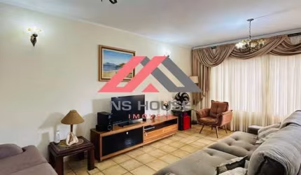 Casa com 5 quartos à venda na Vila Aquilino, Santo André , 320 m2 por R$ 1.500.000