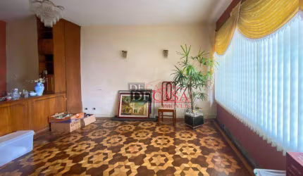 Casa em Vila Carmosina