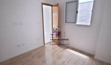 Apartamento Triplex com 3 dormitórios à venda, 137 m² por R$ 630.000 - Campestre - Santo André/SP