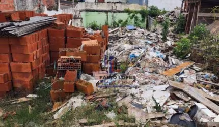 Terreno à venda, 246 m² por R$ 450.000 - Parque Oratório - Santo André/SP