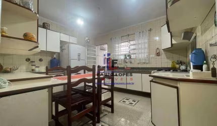 Sobrado com 4 dormitórios à venda, 178 m² por R$ 636.000,00 - Vila Palmares - Santo André/SP