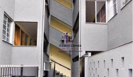 Apartamento com 2 dormitórios à venda, 50 m² por R$ 240.000,00 - Vila Sacadura Cabral - Santo André/SP