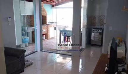 LINDA CASA  COM PISCINA Á VENDA NO LITORAL SUL / ITANHAÉM / SP