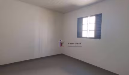 CASA MISTA DISPONÍVEL PARA LOCAÇÃO NA SACADURA CABRAL