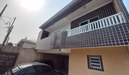 *Casa na Vila Antártica, Praia Grande!*