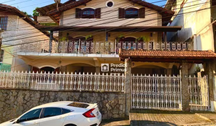 São 2 casas à venda, 328 m²  - Chácara do Paraíso - Nova Friburgo/RJ
