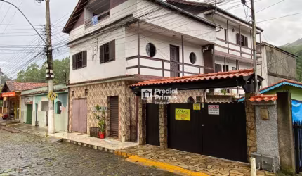 Casa com 8 dormitórios à venda, 205 m² por R$ 600.000,00 - Centro - Bom Jardim/RJ
