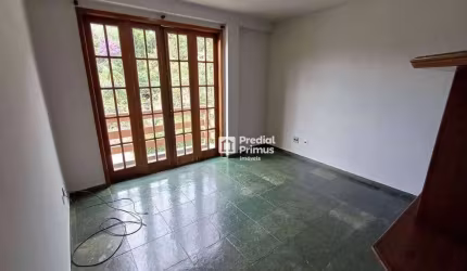 Apartamento com 3 dormitórios para alugar, 125 m² por R$ 2.351,00/mês - Vale dos Pinheiros - Nova Friburgo/RJ