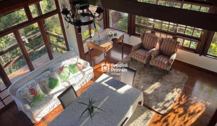 Casa com 3 dormitórios à venda, 240 m² por R$ 1.600.000,00 - Santa Elisa - Nova Friburgo/RJ