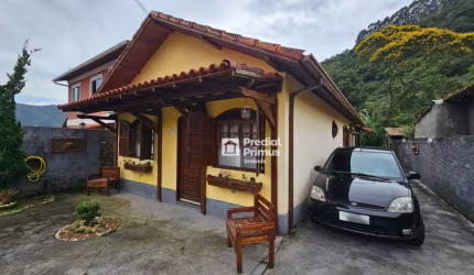 Casa à venda, 180 m² por R$ 500.000,00 - Sítio São Luís - Nova Friburgo/RJ