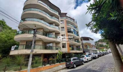 Apartamento com localização privilegiada, com 2 dormitórios à venda, 138 m² por R$ 800.000 - Centro - Nova Friburgo/RJ