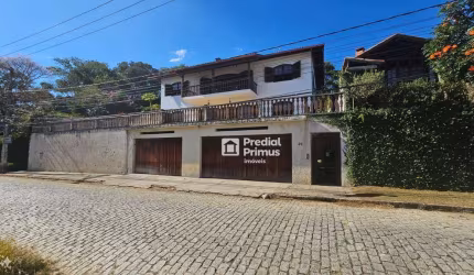 Casa com 3 dormitórios à venda, 396 m² por R$ 1.300.000,00 - Braunes - Nova Friburgo/RJ