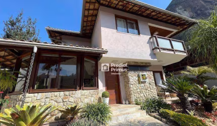 Elegância e Conforto: Casa em Condomínio Fechado por R$ 1.250.000 - Vale dos Pinheiros - Nova Friburgo/RJ