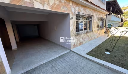 Casa com 2 dormitórios à venda, 117 m² por R$ 475.000 - Loteamento São José - Nova Friburgo/RJ