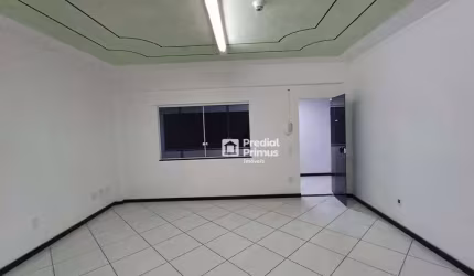 Sala para alugar, 27 m² por R$ 919/mês - Conselheiro Paulino - Nova Friburgo/RJ
