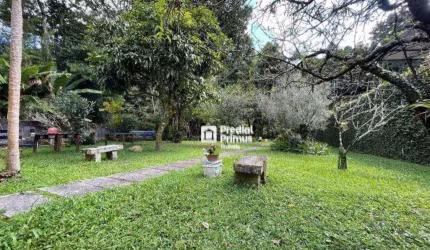 Casa privilegiada no coração do bairro à venda, 125 m² por R$ 700.000 - Cascatinha - Nova Friburgo/RJ