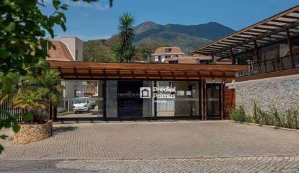 Casa com 4 dormitórios à venda, 247 m² por R$ 1.759.400 - Cônego - Nova Friburgo/RJ