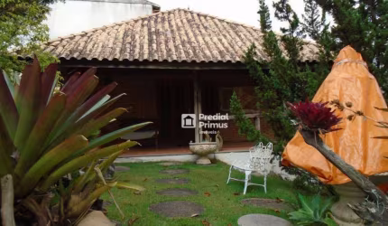 Casa com 3 dormitórios à venda, 1 m² por R$ 950.000,00 - Suíço - Nova Friburgo/RJ