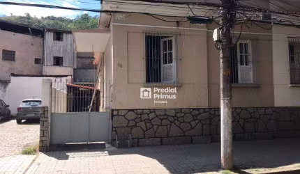 Casa com 3 dormitórios para alugar, 73 m² por R$ 5.500,00 - Centro - Nova Friburgo/RJ