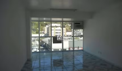 Sala para alugar, 26 m² por R$ 700,00 - Vilage - Nova Friburgo/RJ