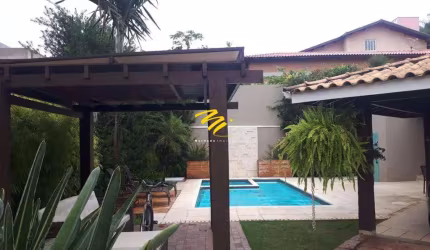 Sobrado à venda em Valinhos, Santa Cruz, com 3 suítes, com 280 m², Terras do Caribe