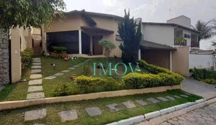 Casa com 3 dormitórios à venda, 375 m² por R$ 1.272.000,00 - Jardim Coleginho - Jacareí/SP