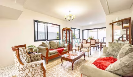 Sobrado com 3 dormitórios à venda, 210 m² por R$ 1.300.000,00 - Condomínio Golden Park - Jacareí/SP