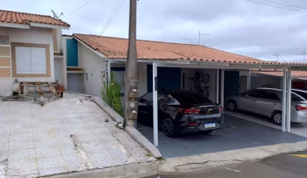 Casa no Jardim Carvalho ( Condomínio Terra Nova )