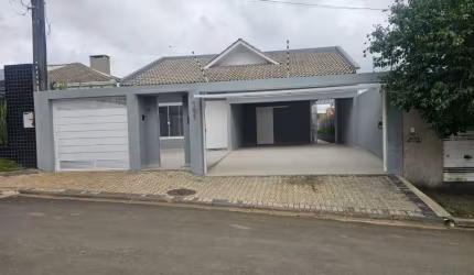 Linda casa no Jardim Carvalho
