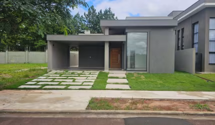 Casa  (3 dormitorios sendo 2 suites)