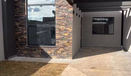 Casa  (3 dormitorios sendo 1 suite)