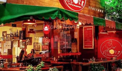 Ponto comercial de restaurante a venda no Centro de Balneário Camboriú