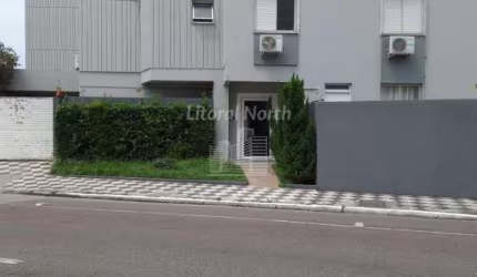 Apartamento na Vila Operária.