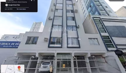 Apartamento reformado finamente mobiliado e decorado.