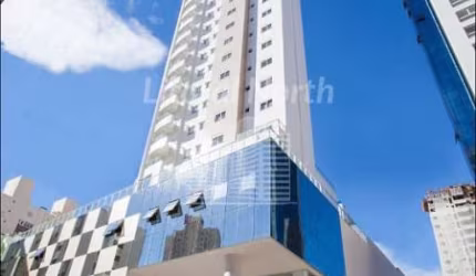Apartamento a venda no centro de Balneário Camboriú.