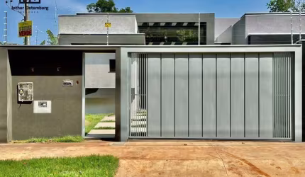 Casa para Venda em Campo Grande, Parque Residencial Rita Vieira, 3 dormitórios, 1 suíte, 2 banheiros, 5 vagas