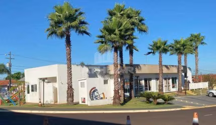 CASA MOBILIADA Á VENDA NO CONDOMINIO FECHADO TERRA NOVA
