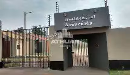 CASA A VENDA NO CONDOMÍNIO ARAUCÁRIA
