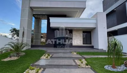 CASA NEOCLÁSSICA EM CONTATO COM A NATUREZA NO CONDOMÍNIO RESIDENCIAL ESMERALDA